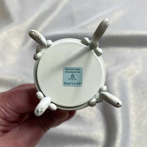 PartyLite Garden Diva 2013 White Metal Chair Mini Candle Holder Tea Light Votive - Picture 7 of 9